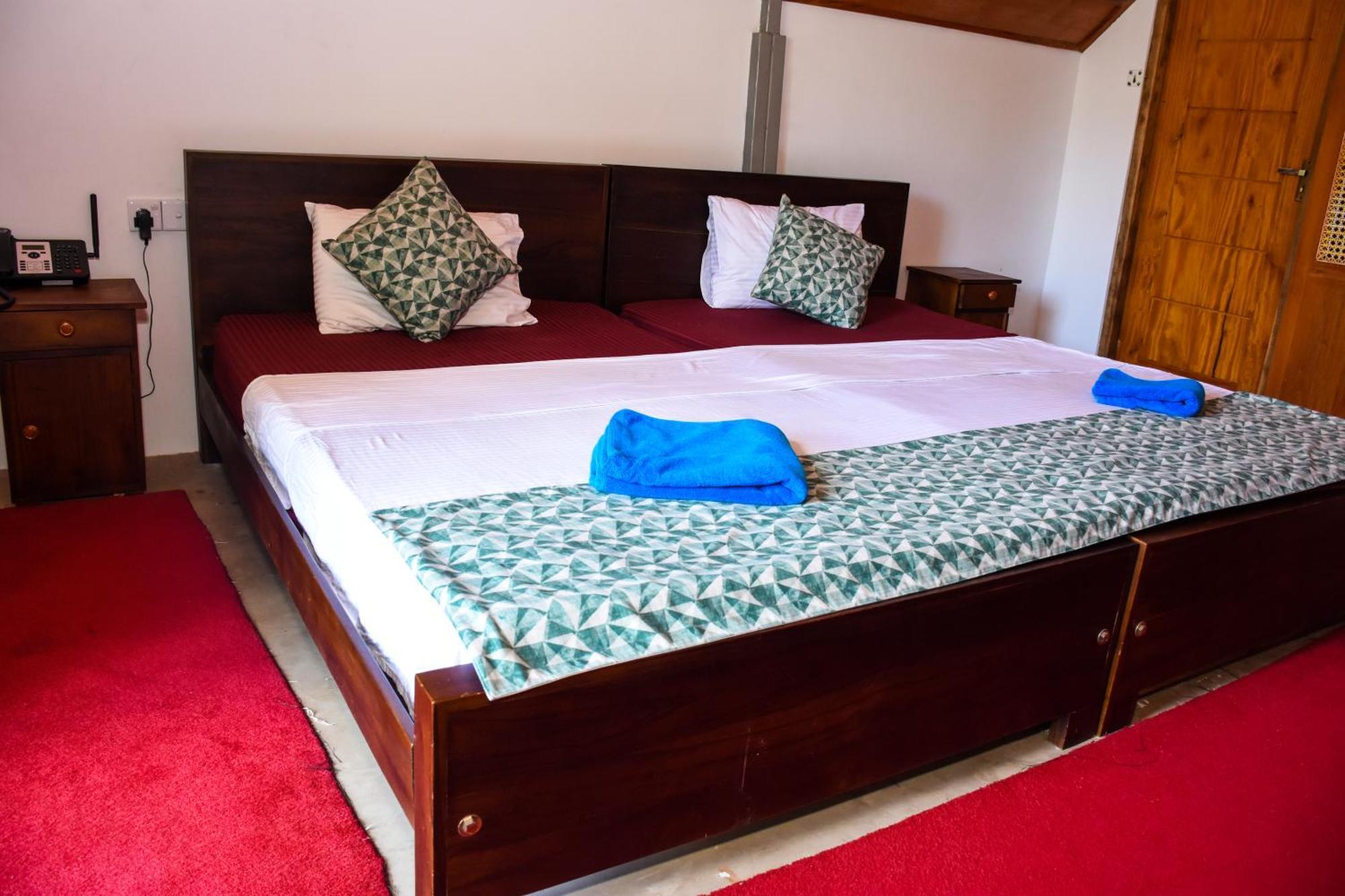 Steps Garden Resort Негомбо Екстериор снимка