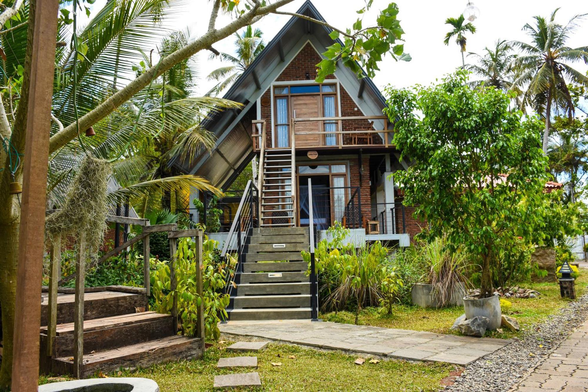 Steps Garden Resort Негомбо Екстериор снимка