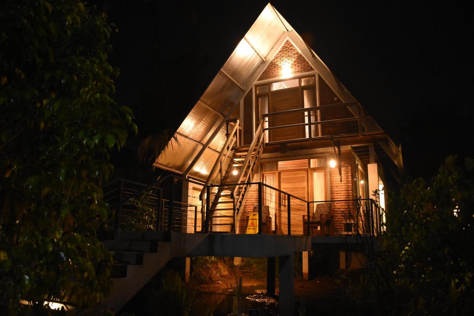Steps Garden Resort Негомбо Екстериор снимка