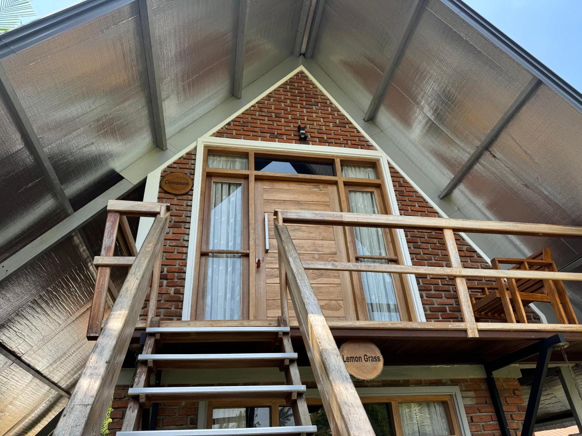 Steps Garden Resort Негомбо Екстериор снимка