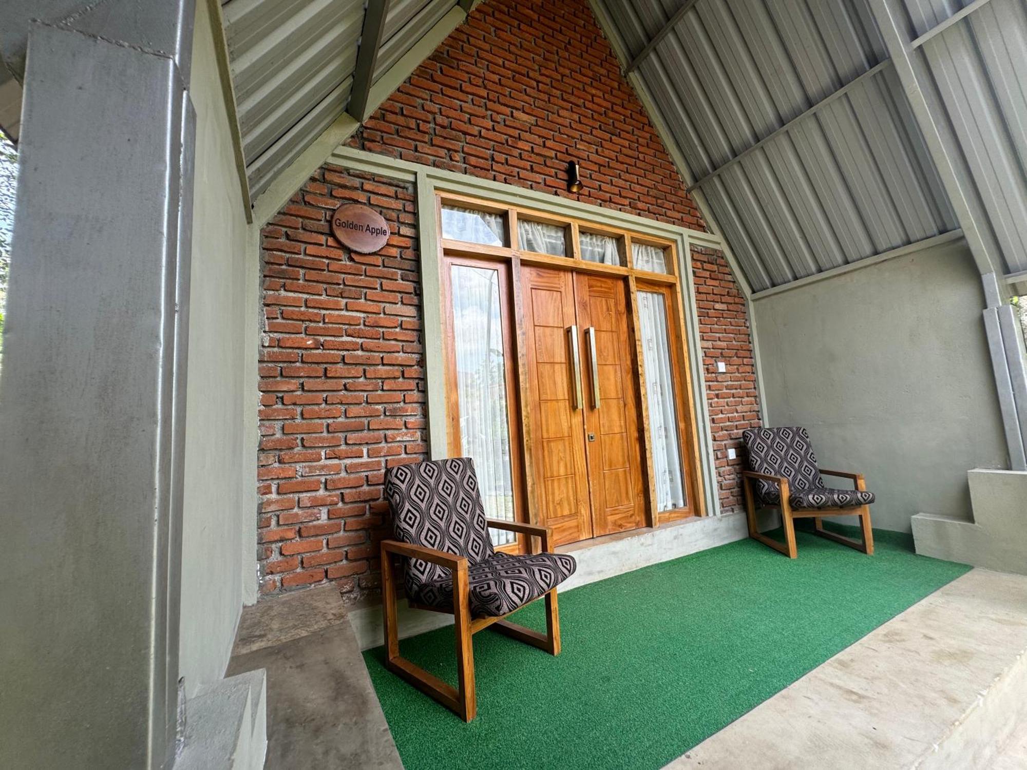 Steps Garden Resort Негомбо Екстериор снимка