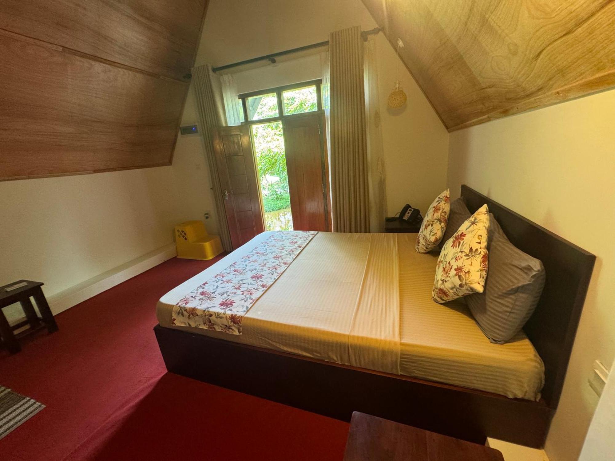 Steps Garden Resort Негомбо Екстериор снимка