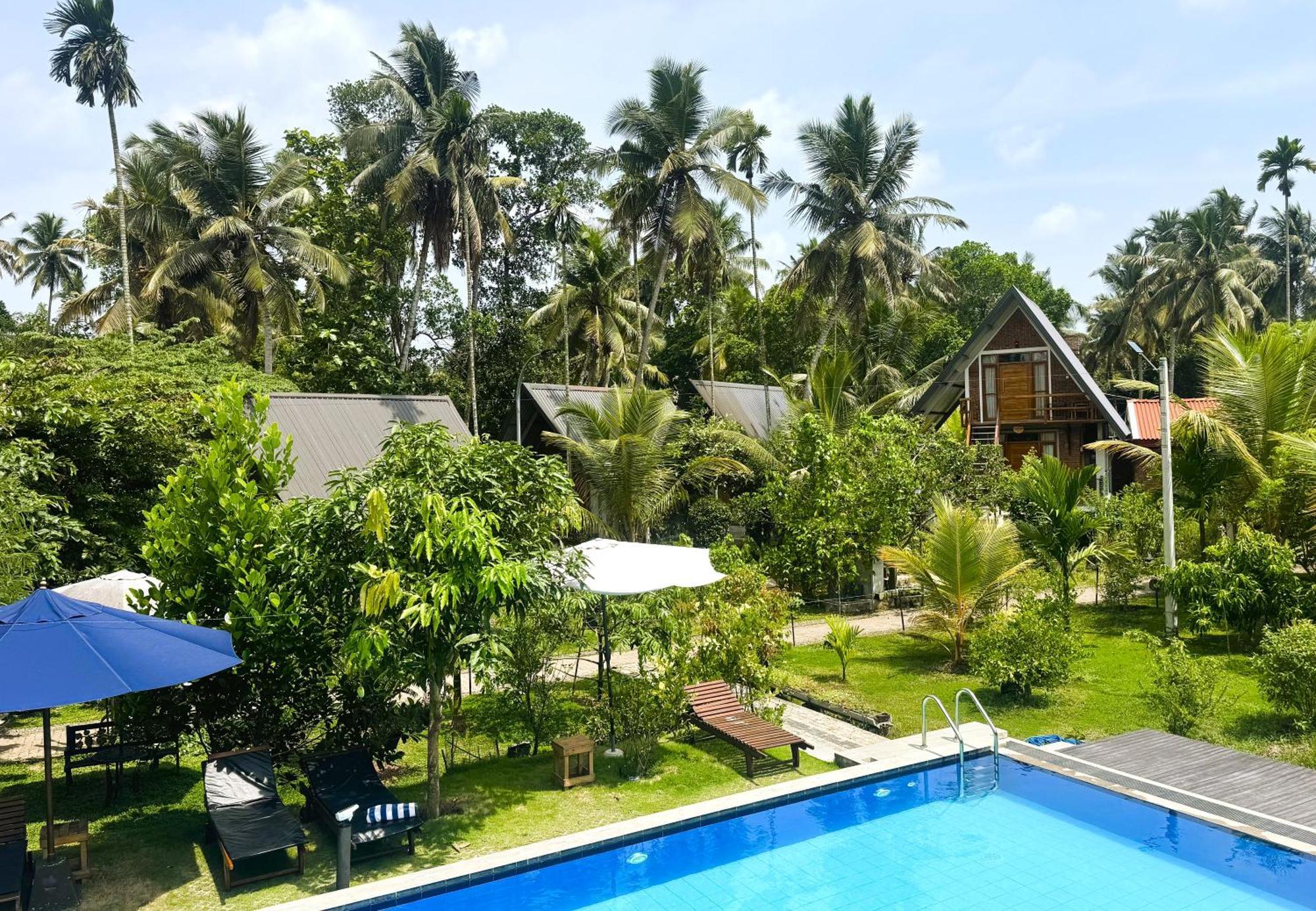 Steps Garden Resort Негомбо Екстериор снимка